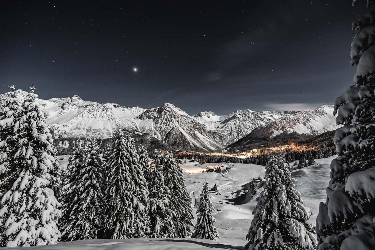Hotel Alpensonne - Panoramazimmer & Restaurant 阿罗萨 外观 照片